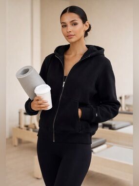 Alo Yoga Sherpa Zip Hoodie Black Medium Cozy Luxe Athleisure Jacket